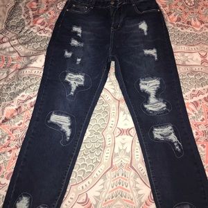Capri distress jeans